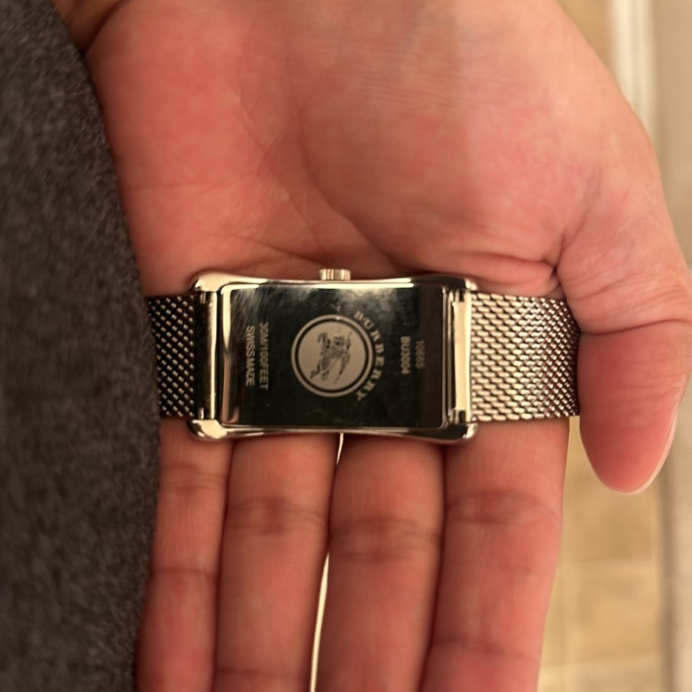 New never used Burberry Watch. Swiss made. - Picture 8 of 8